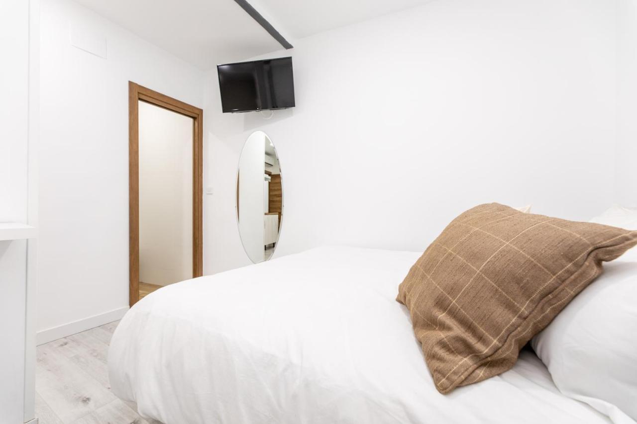 Los Apartamentos Jacinto Benavente Centro มาดริด ภายนอก รูปภาพ