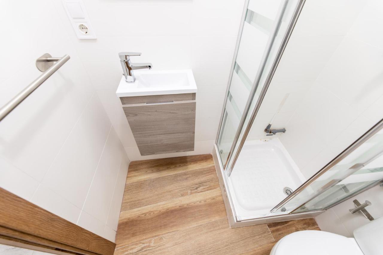 Los Apartamentos Jacinto Benavente Centro มาดริด ภายนอก รูปภาพ