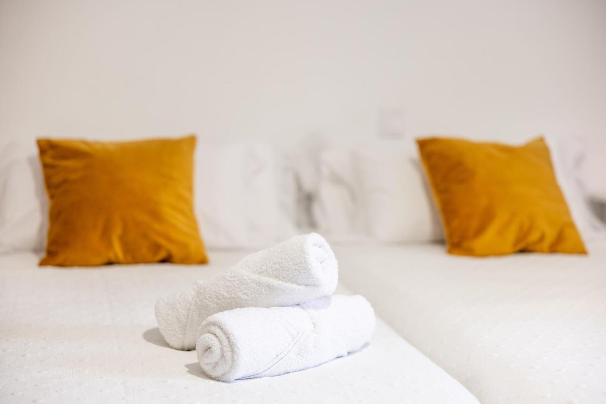 Los Apartamentos Jacinto Benavente Centro มาดริด ภายนอก รูปภาพ