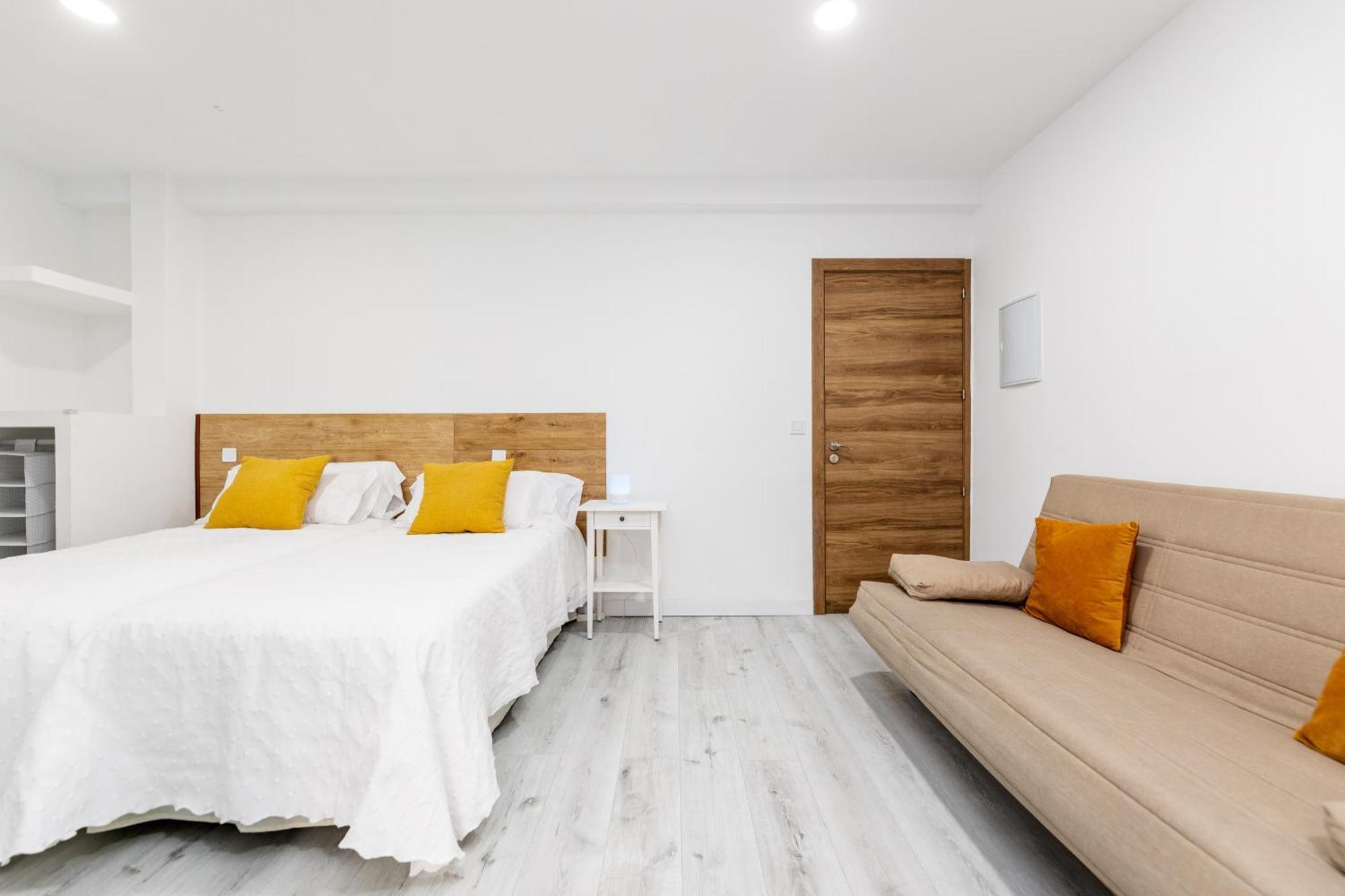 Los Apartamentos Jacinto Benavente Centro มาดริด ภายนอก รูปภาพ