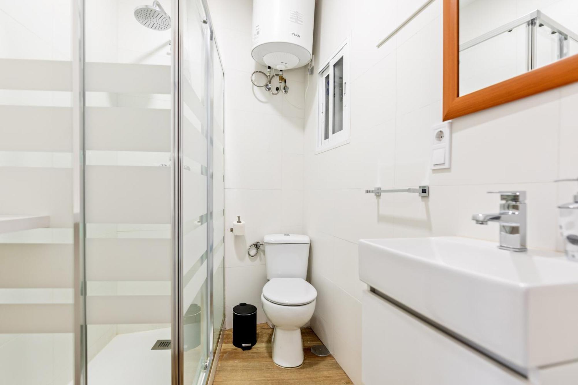 Los Apartamentos Jacinto Benavente Centro มาดริด ภายนอก รูปภาพ