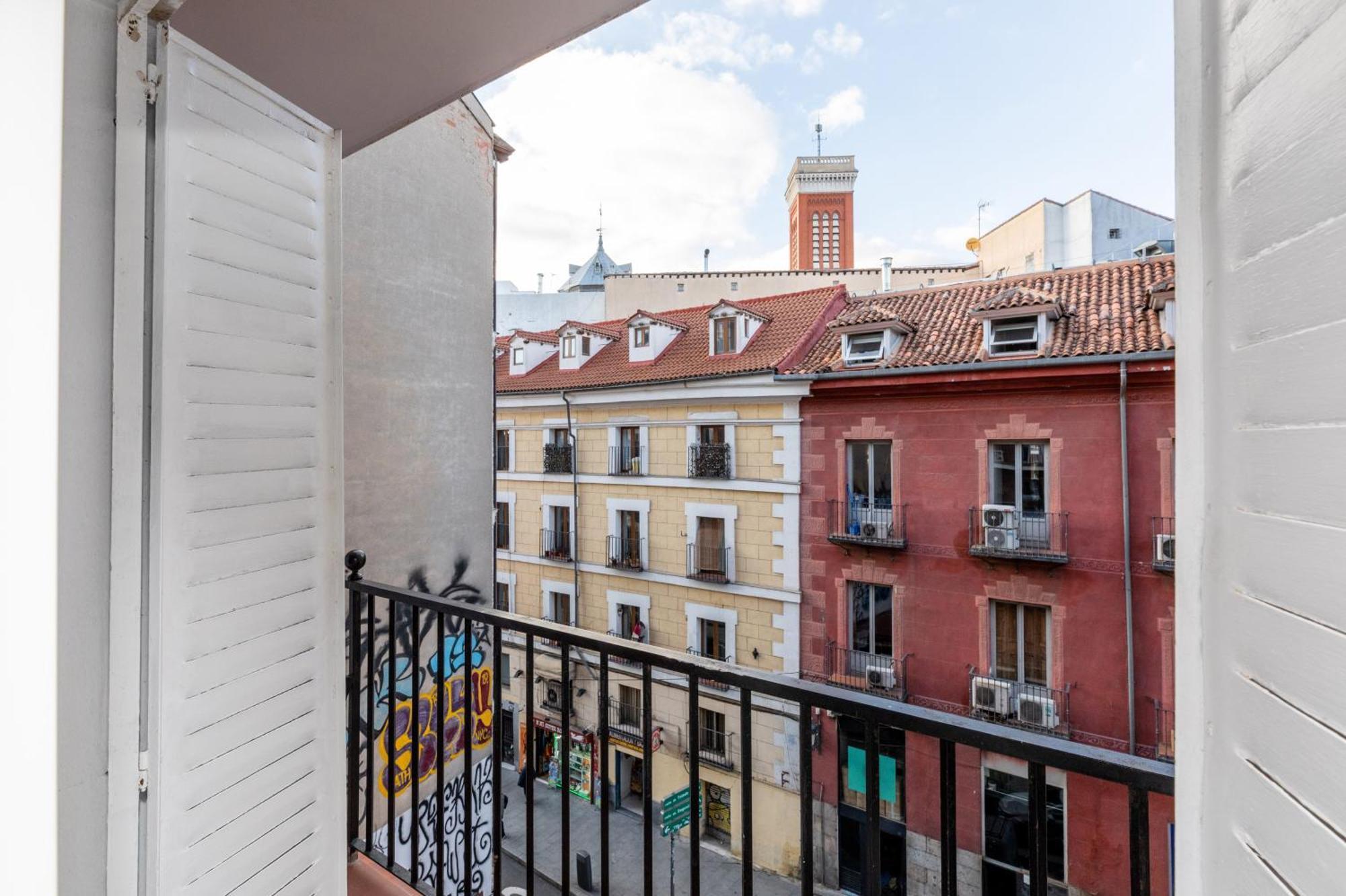 Los Apartamentos Jacinto Benavente Centro มาดริด ภายนอก รูปภาพ