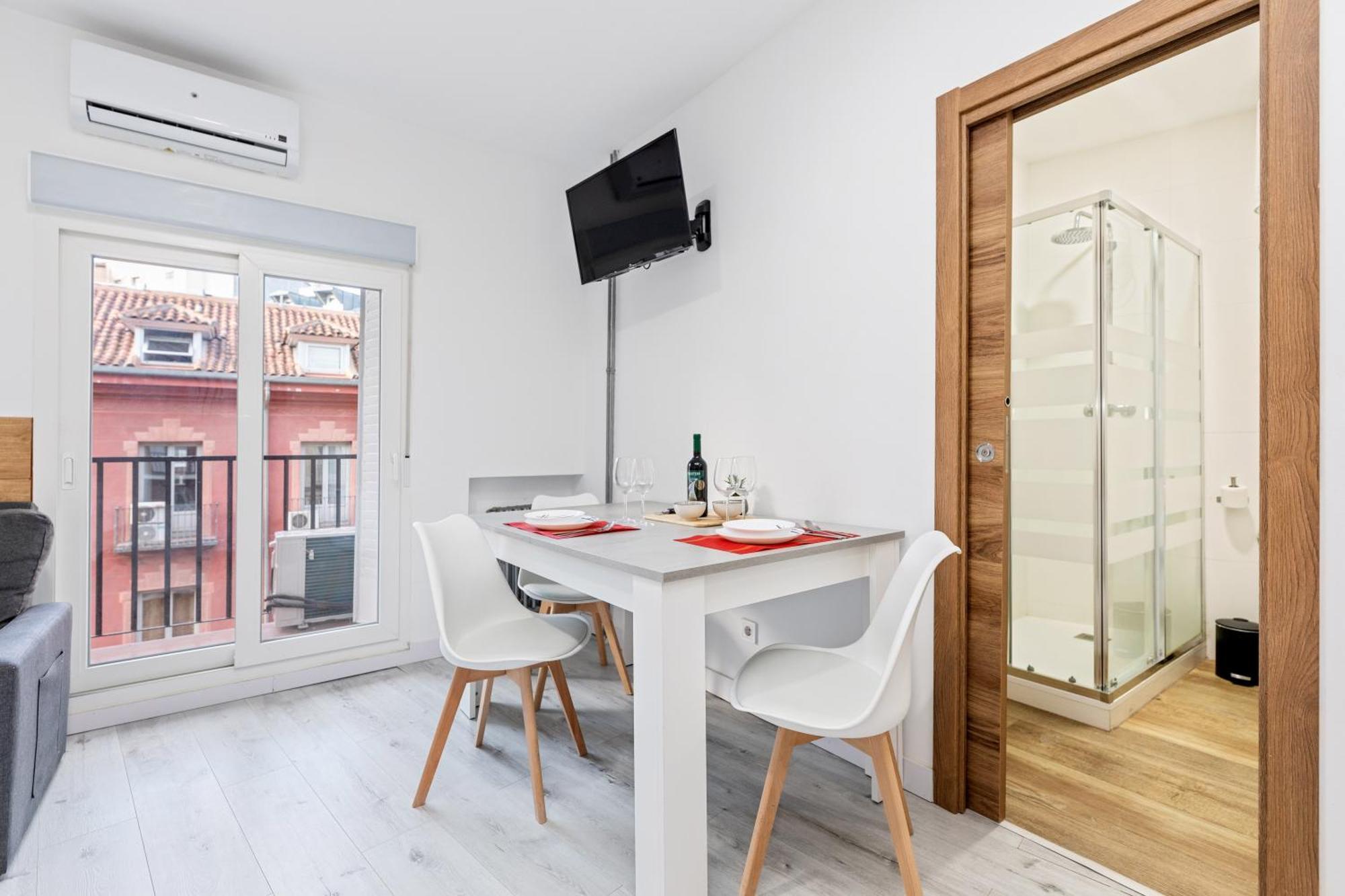 Los Apartamentos Jacinto Benavente Centro มาดริด ภายนอก รูปภาพ